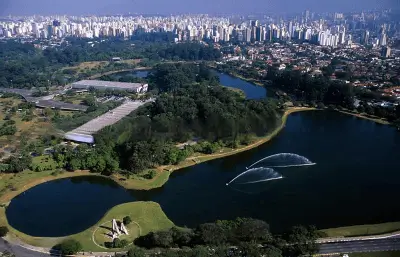 پارک ایبیراپوئرا در سائوپائولو برزیل